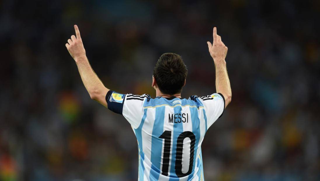 梅西连续十场比赛得分超过锐不可当，日本队不断突破！